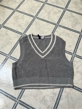 H&M DIVIDED VEST